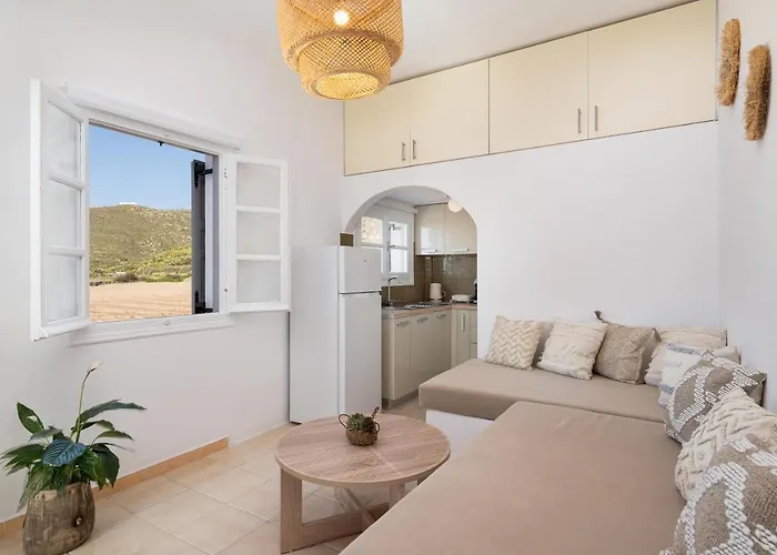 アパート Red Harmony Modestos Akrotírion