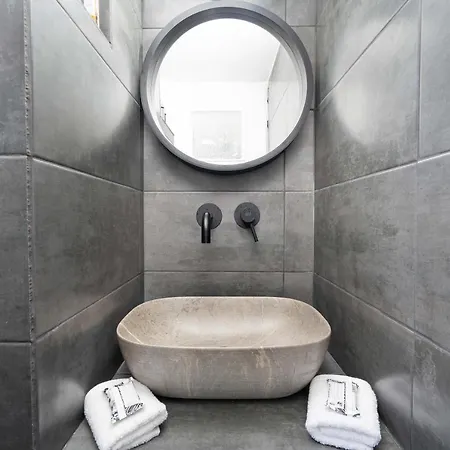 Red Harmony Modestos Apartman