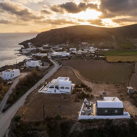 Red Harmony Modestos * Akrotírion