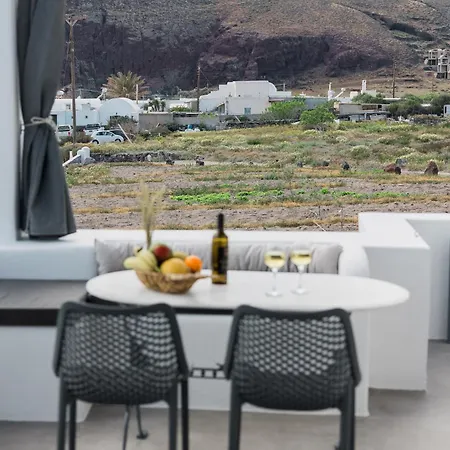 Red Harmony Modestos * Akrotírion