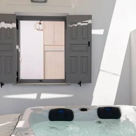 Red Harmony Modestos شقة Akrotírion