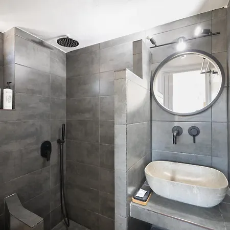 Red Harmony Modestos Appartement